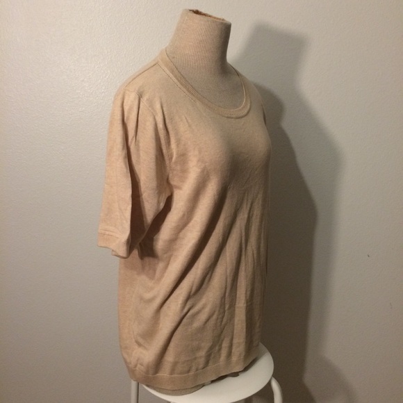 Beige Banana Republic sweater - size L (NWT) - Picture 4 of 7